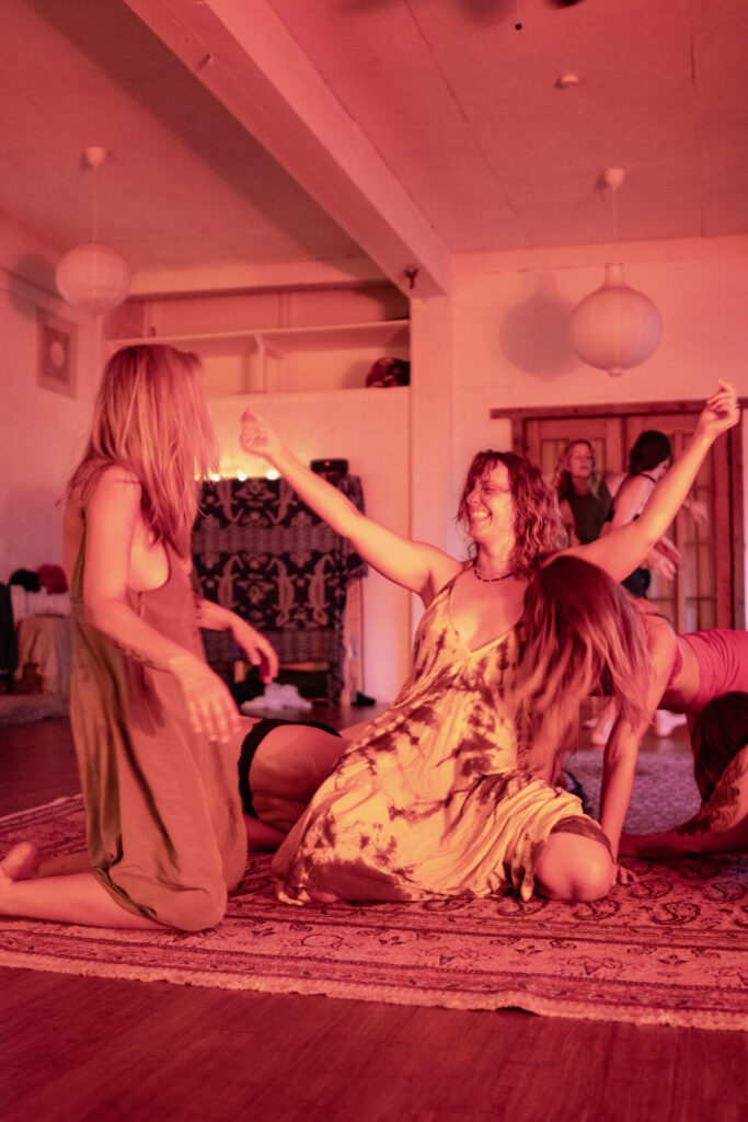 She Who Moves, samen bewegen